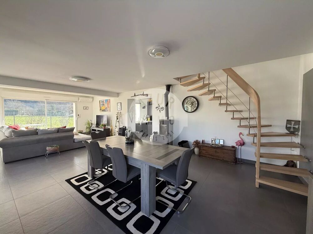 � vendre  Maison Saint-Zacharie (83640)