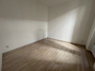  Appartement à louer 2 pièces 45 m²