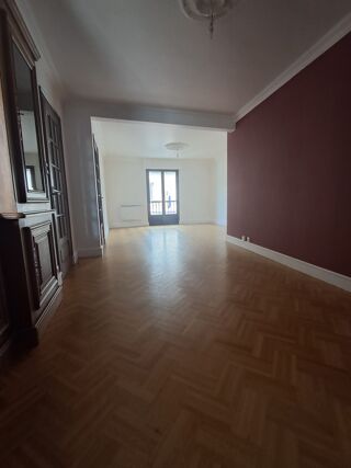  Appartement à louer 3 pièces 79 m²