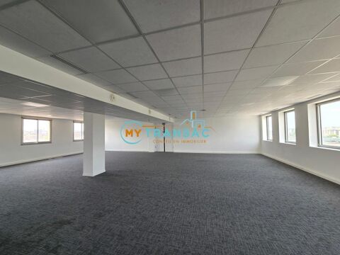   My Transac vous propose à la location des locaux d'activités et bureaux situés à IVRY 94à proximité de PARIS 