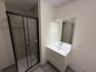  Appartement à louer 2 pièces 62 m²