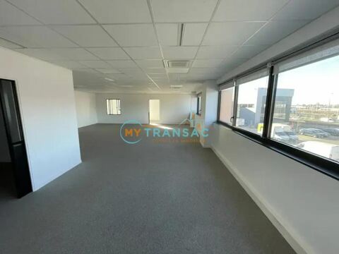   Romainville A LOUER Lot A4 : 850m² d'activité et bureaux 