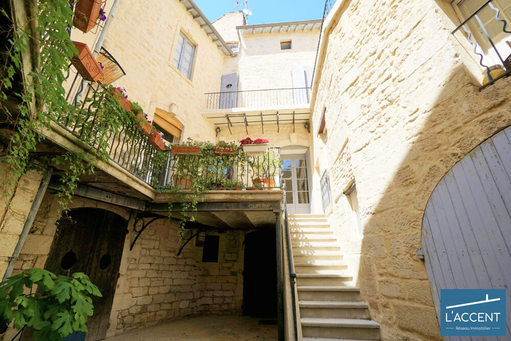 � vendre  Maison Saint-Gilles (30800)