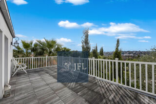  Villa � vendre 9 pi�ces 285 m�