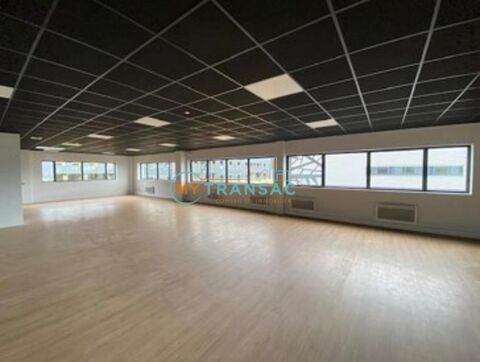 A vendre derniers lots neufs &agrave; usage d'activit&eacute;s et bureaux cellules disponibles &agrave; partir de 157 m&sup2; jusque 2.301 m&sup2; 561650 77181 Courtry