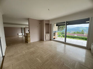  Maison  louer 6 pices 185 m