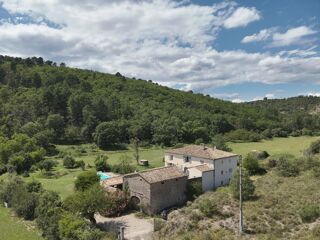  Maison  vendre 9 pices 300 m
