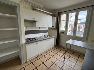  Appartement à louer 2 pièces 44 m²