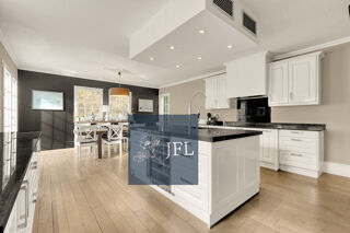  Villa � vendre 9 pi�ces 285 m�