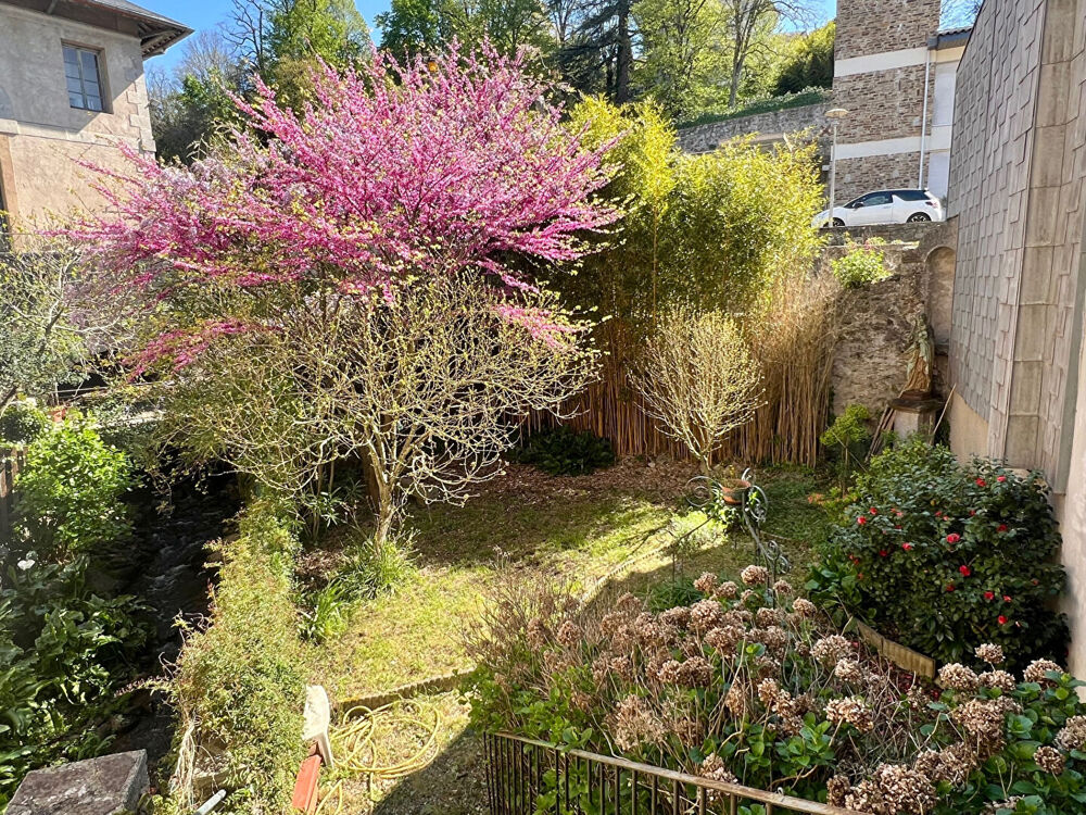 Maison 14 pièces 145 m² · à Saissac · 145 m² · 99 500 €