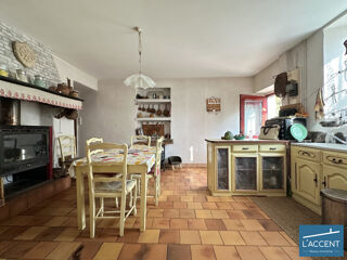  Maison � vendre 14 pi�ces 325 m�