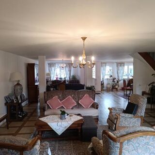  Maison � vendre 9 pi�ces 252 m�