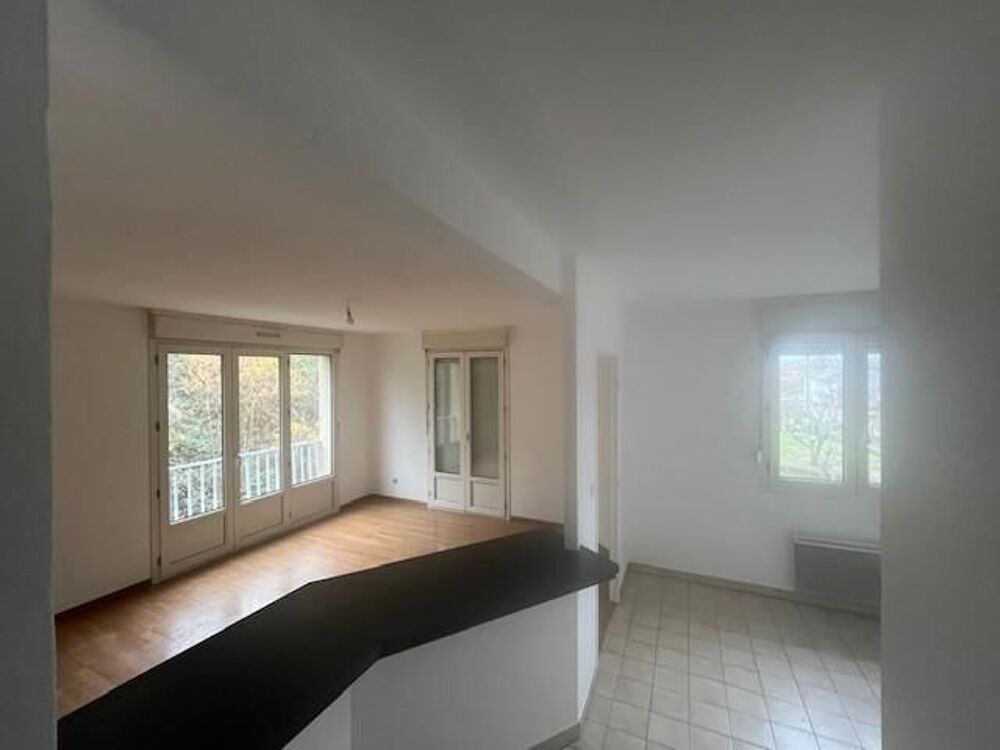 Location Appartement 62 m² à Beligneux 825 ¤ CC /mois
