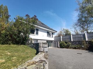  Maison � vendre 8 pi�ces 323 m�