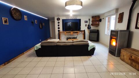   BAISSE de PRIX. Grande Maison,4 chambres � Eclaron Maison - 6 pi�ce(s) - 170 m�