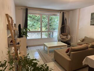  Appartement à louer 3 pièces 65 m²