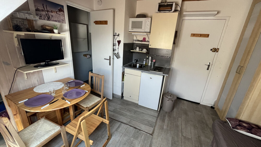 Joli studio à pied du village