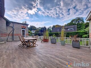  Villa  vendre 8 pices 295 m