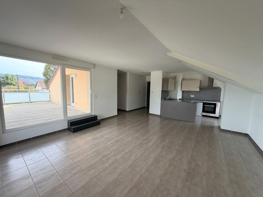 Appartement lumineux 3 pièces avec terrasse et garage à Besançon
