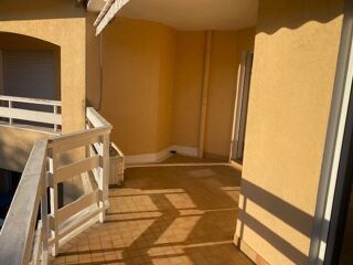  Appartement à louer 1 pièce 38 m²