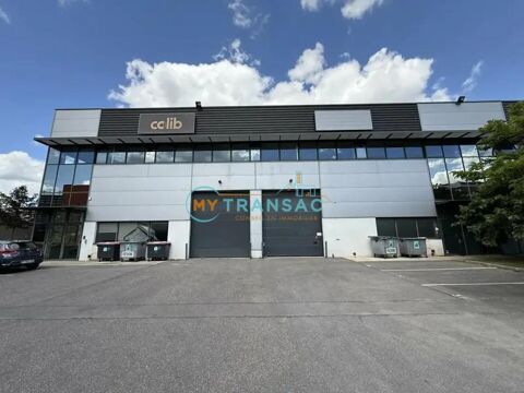   ST-DENIS A LOUER 1 010m² et 2 lots de 231m² de locaux d'activités 