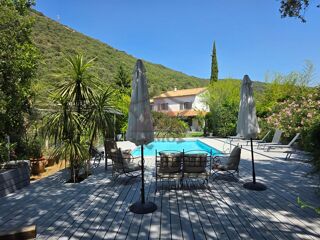  Villa à vendre 8 pièces 268 m²