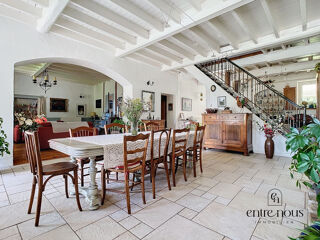  Maison à vendre 9 pièces 254 m²