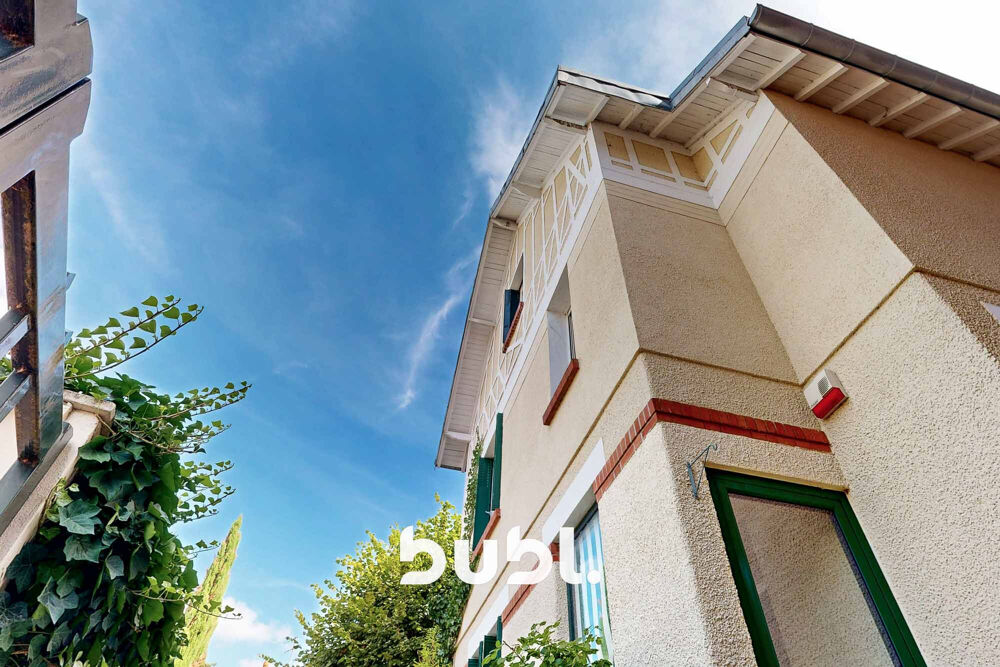 Vente Maison Propriété de charme, d'environ 263 m2au sol /177 m2 habitabl Sceaux
