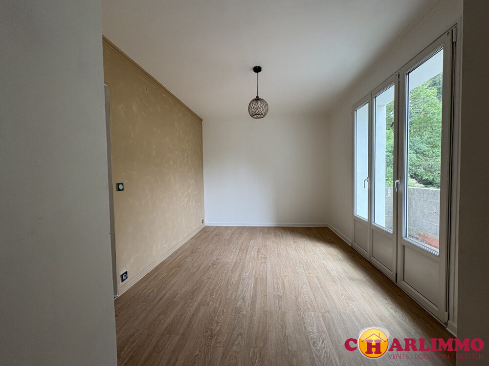 Vente Maison Maison avec atelier et jardin Saillat-sur-vienne