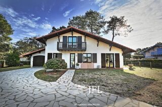 Maison 5 pièces 135 m² · à Vieux-Boucau-les-Bains · 135 m² · 549 000 €