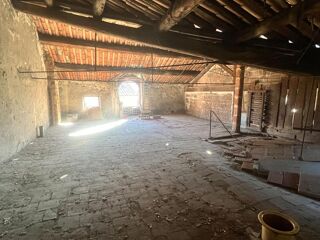  Maison à vendre 15 + pièces 490 m²
