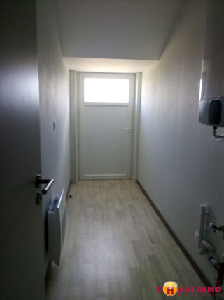  Appartement à louer 3 pièces 65 m²