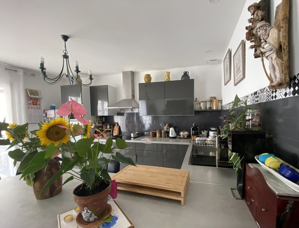 Vente Maison Agréable villa de plain-pied avec garage Creissan