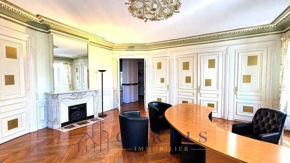 Appartement - 149.7m ²