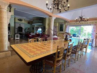  Villa  vendre 10 pices 522 m