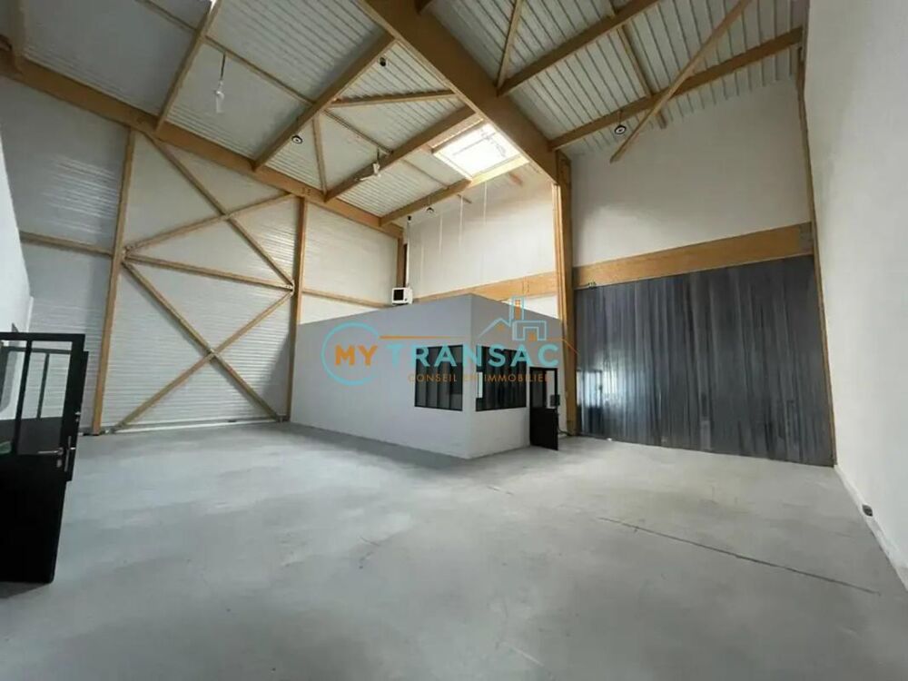   Romainville A LOUER Lot B5 :1084m² d'activité et bureaux 