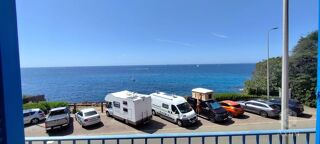  Immeuble à vendre 15 + pièces 571 m²