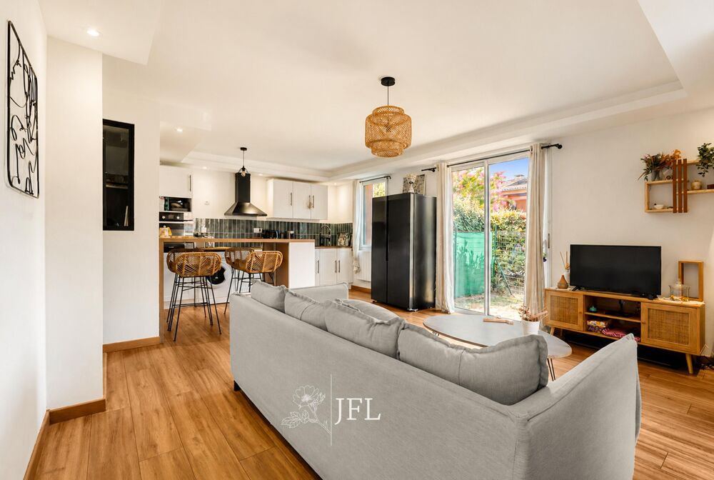 T2 44m² jardin, terrasse, piscine et gardien