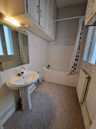  Appartement à louer 2 pièces 45 m²