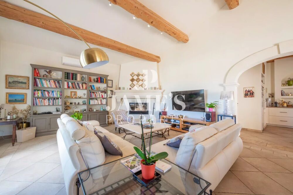 � vendre  Maison Fontvieille (13990)