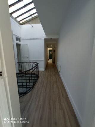  Appartement à louer 1 pièce 56 m²