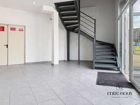   Entrepot a vendre a chapareillan de 700m2 