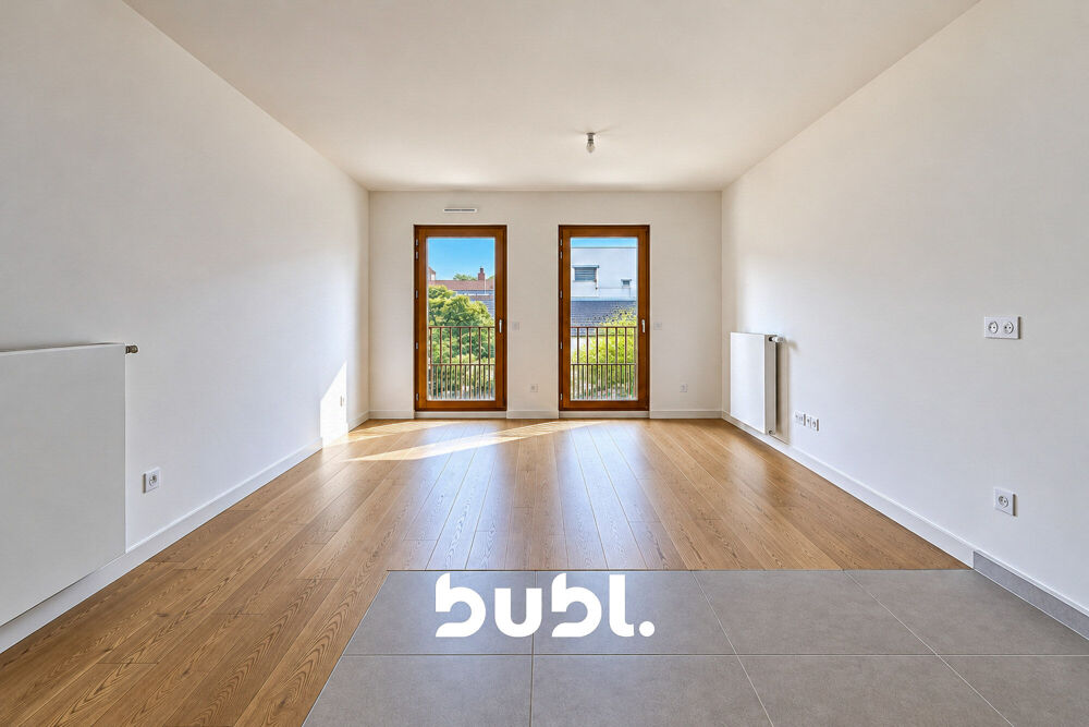 Vente Appartement Hypercentre sceaux o studio environ 33 m2 o 1er étage o au c Sceaux