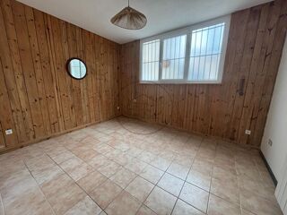  Immeuble � vendre 15 + pi�ces 700 m�