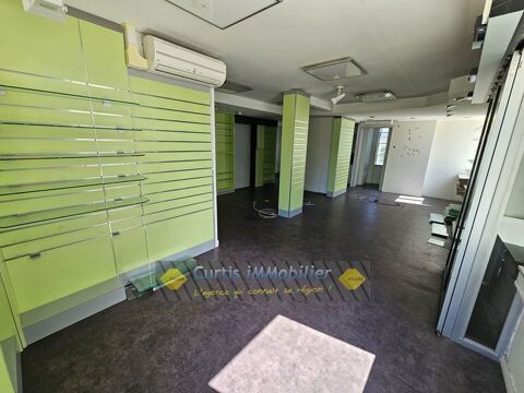   Local professionnel - 115.59m ² 