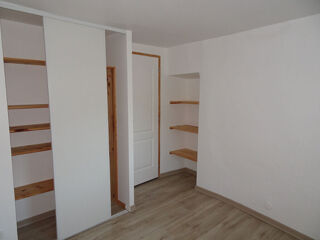  Appartement à louer 3 pièces 56 m²