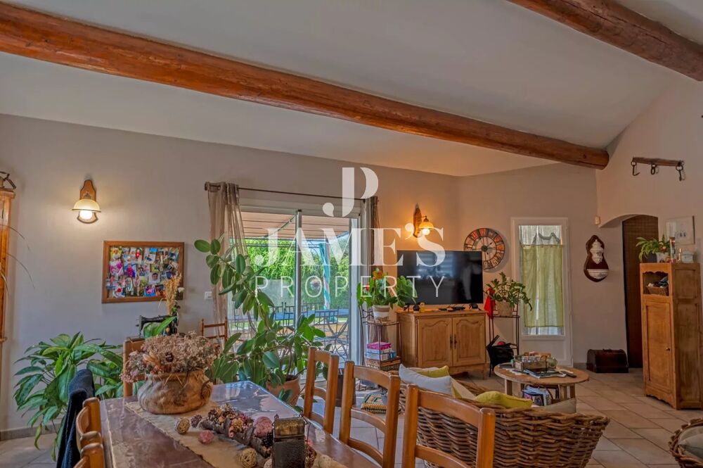 � vendre  Maison Fontvieille (13990)