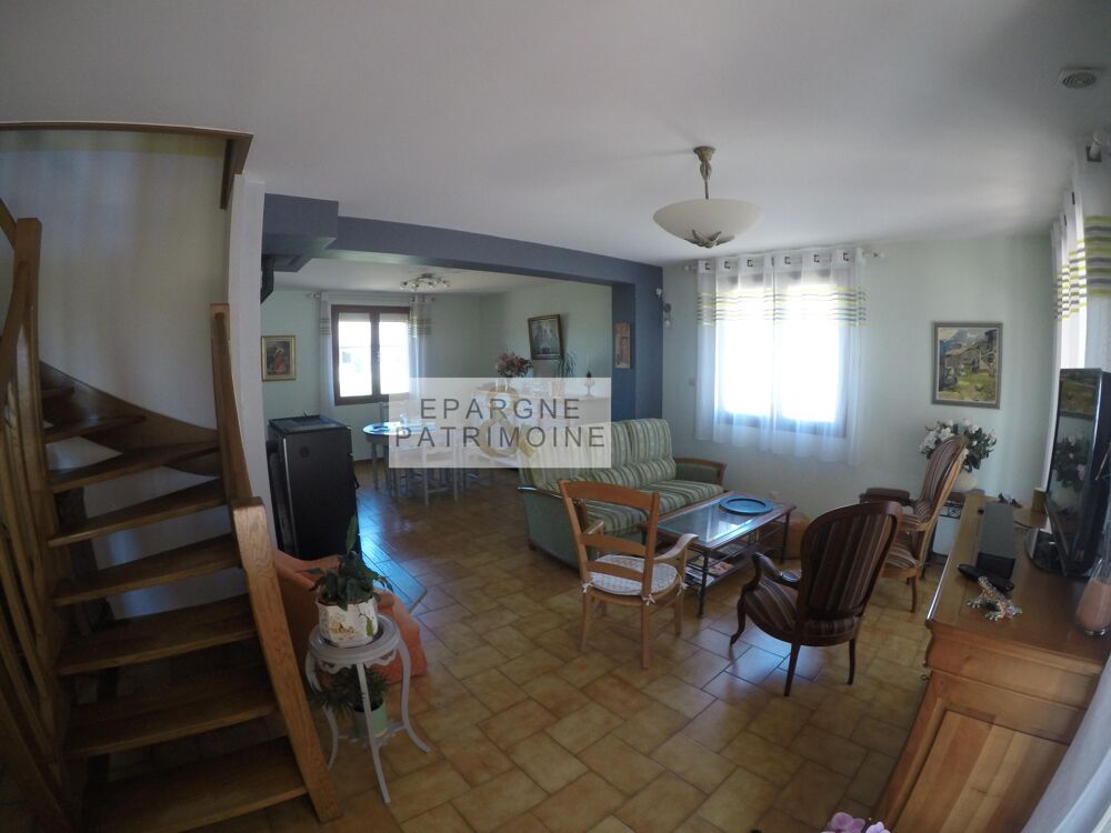 Vente Maison Maison familiale 156 m² - 5 chambres - Piscine - Terrain 1021 m² - Villette-d?Anthon Villette-d'anthon