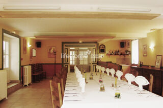  Immeuble � vendre 660 m�