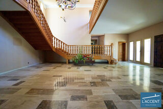  Maison � vendre 8 pi�ces 435 m�